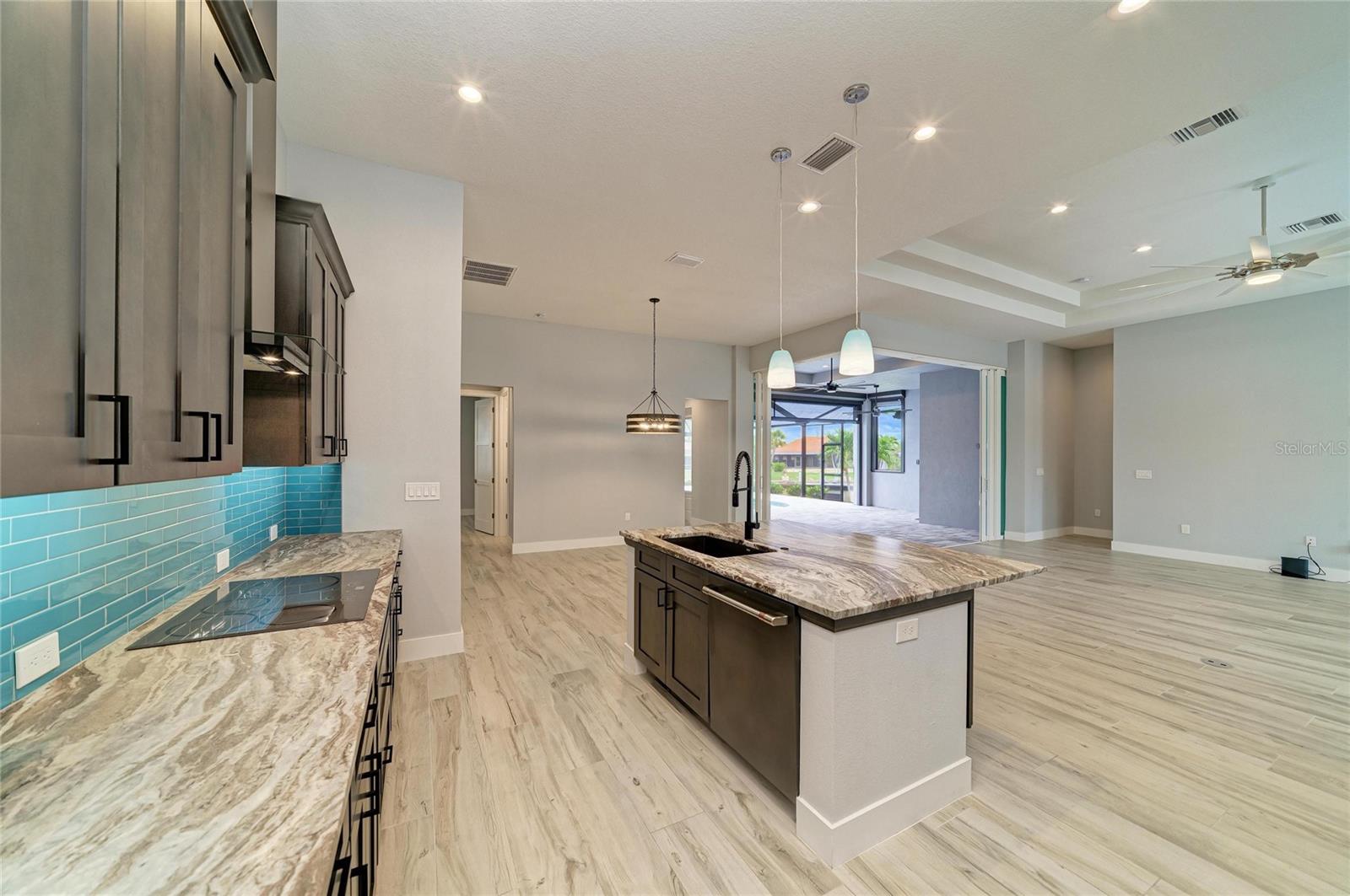 490 SORRENTO CT