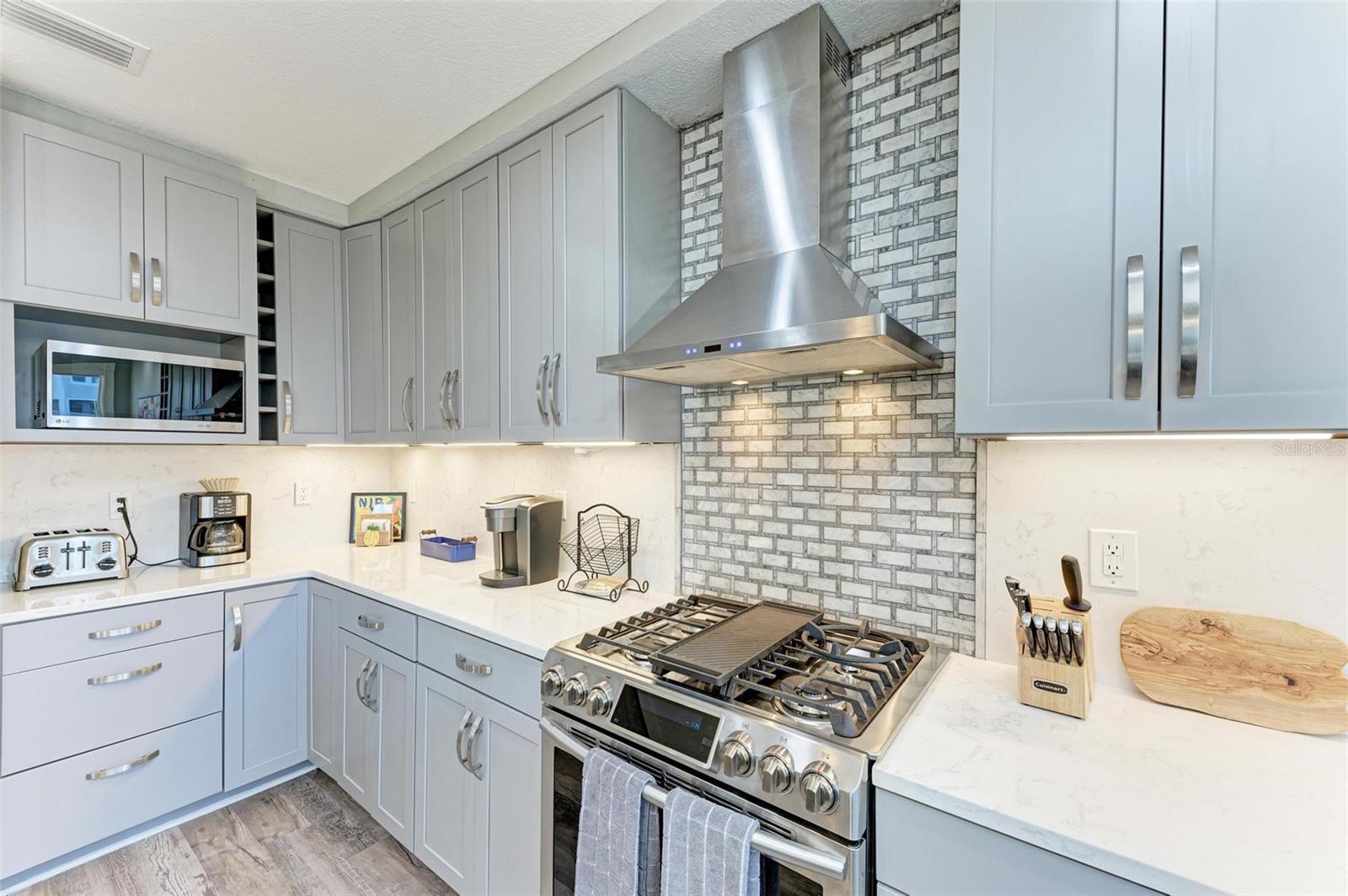 276 LEWIS CIR #112