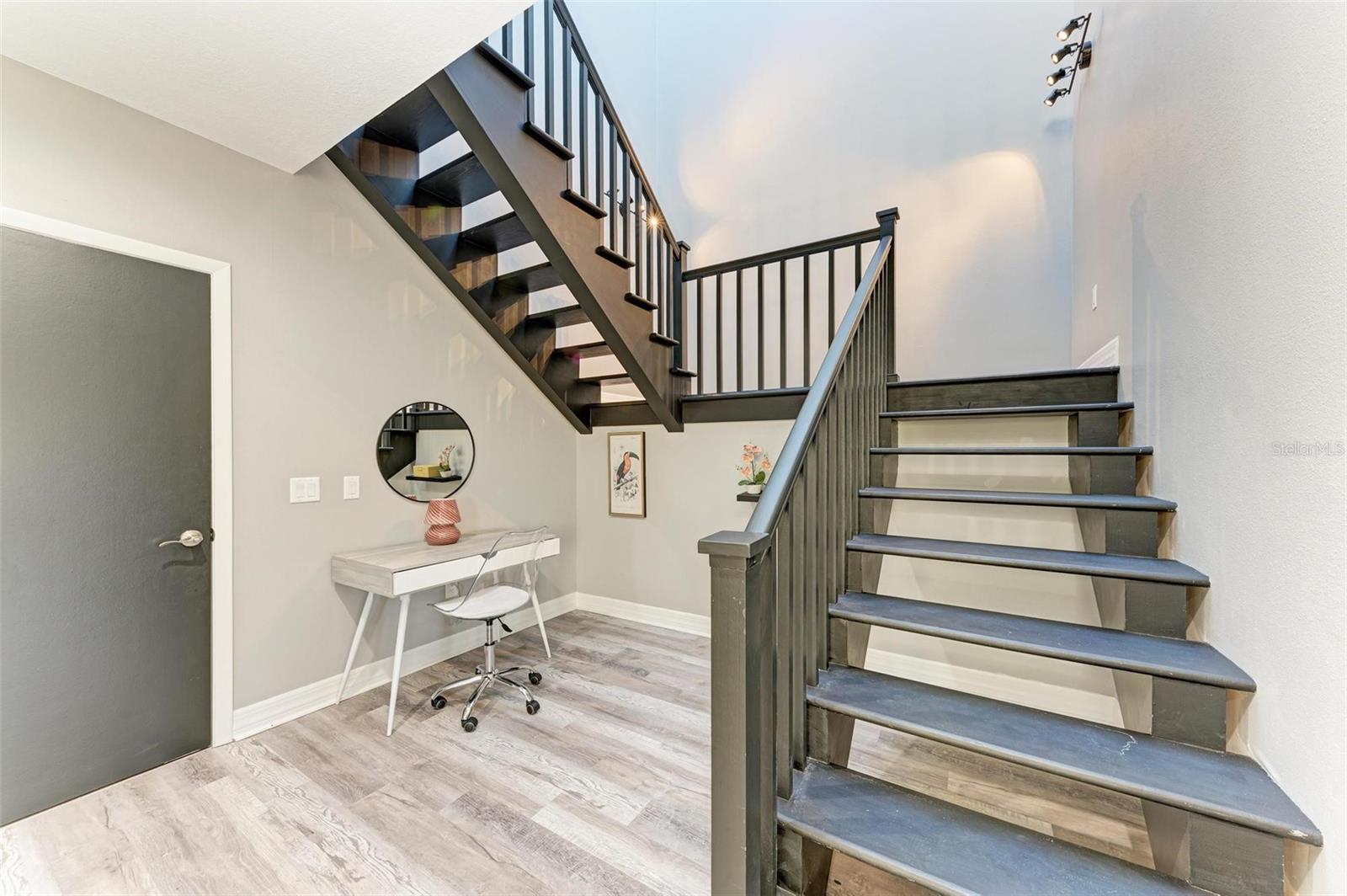 276 LEWIS CIR #112