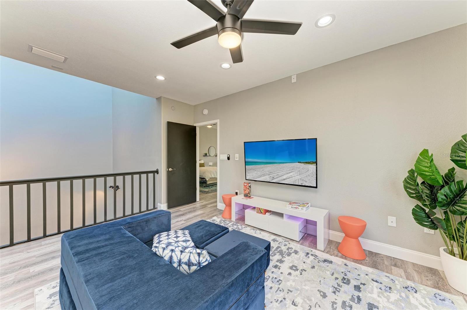 276 LEWIS CIR #112