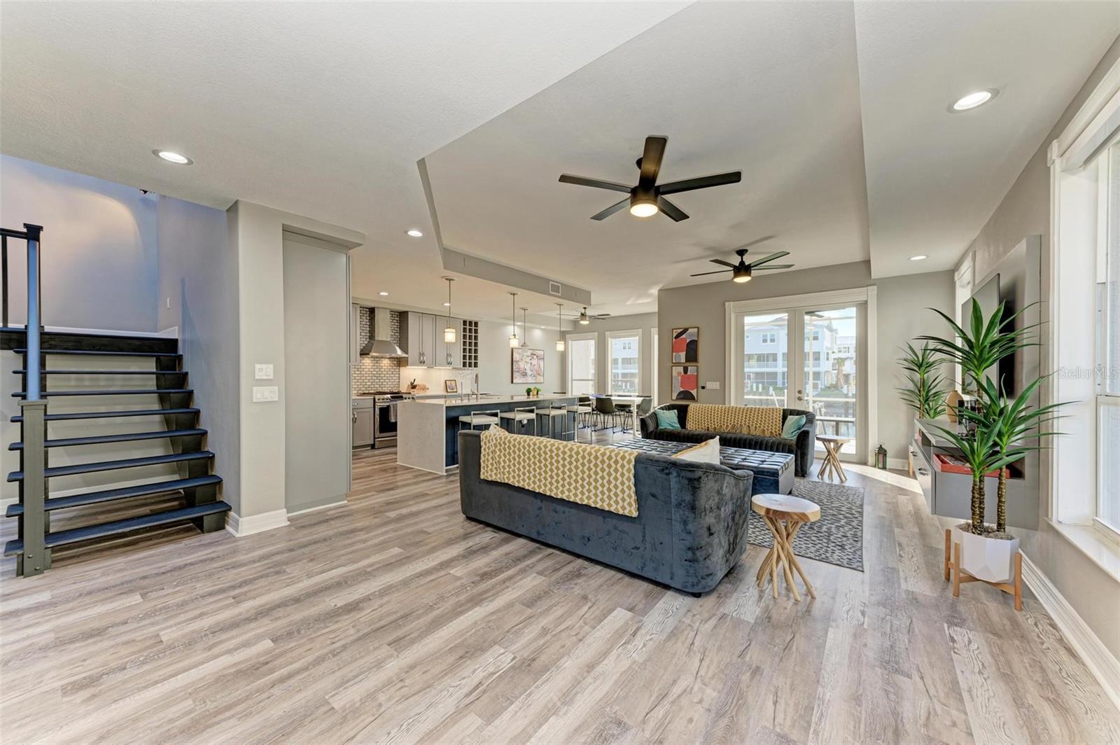 276 LEWIS CIR #112