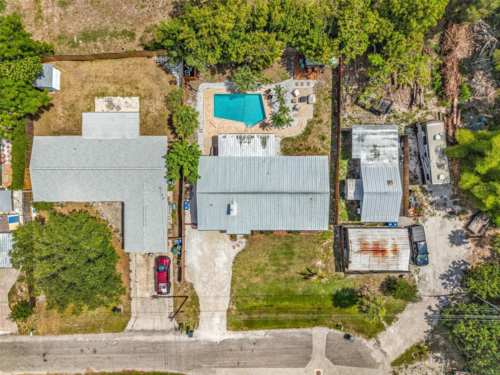 1664 LAKEVIEW PL