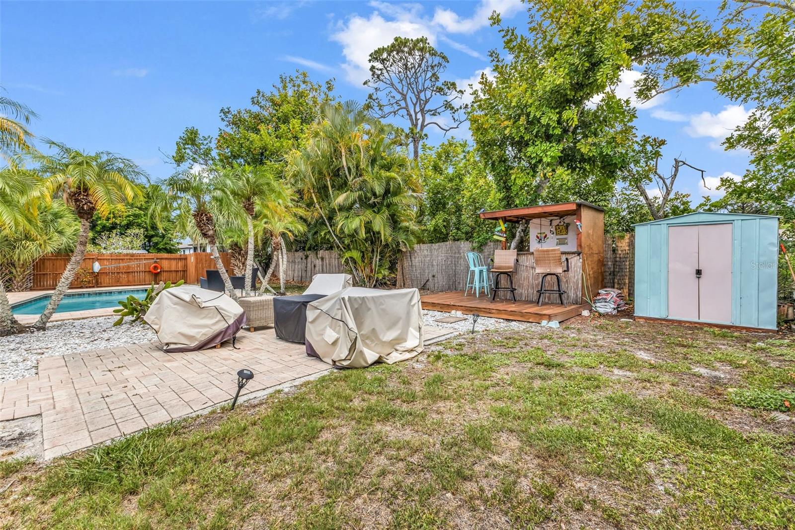 1664 LAKEVIEW PL