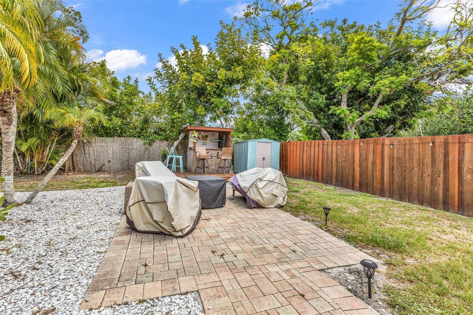 1664 LAKEVIEW PL