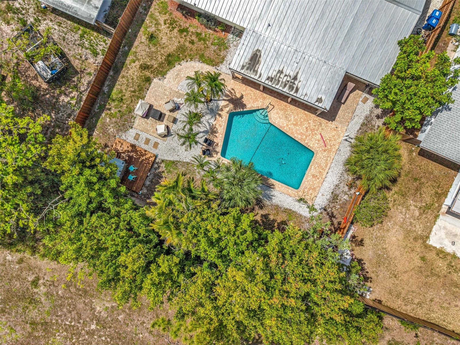 1664 LAKEVIEW PL