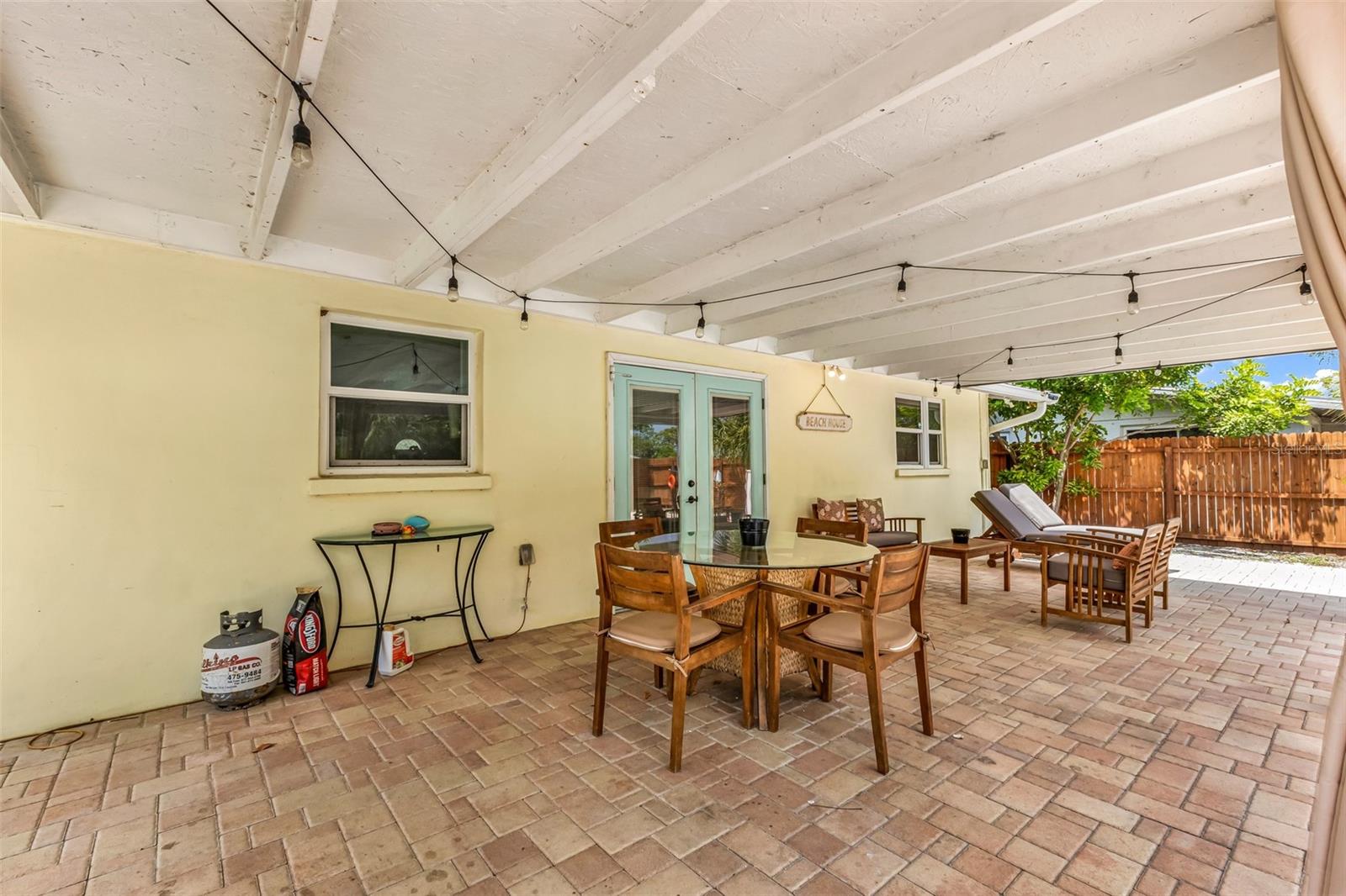 1664 LAKEVIEW PL