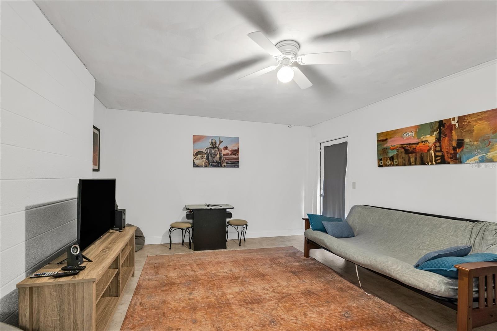1664 LAKEVIEW PL