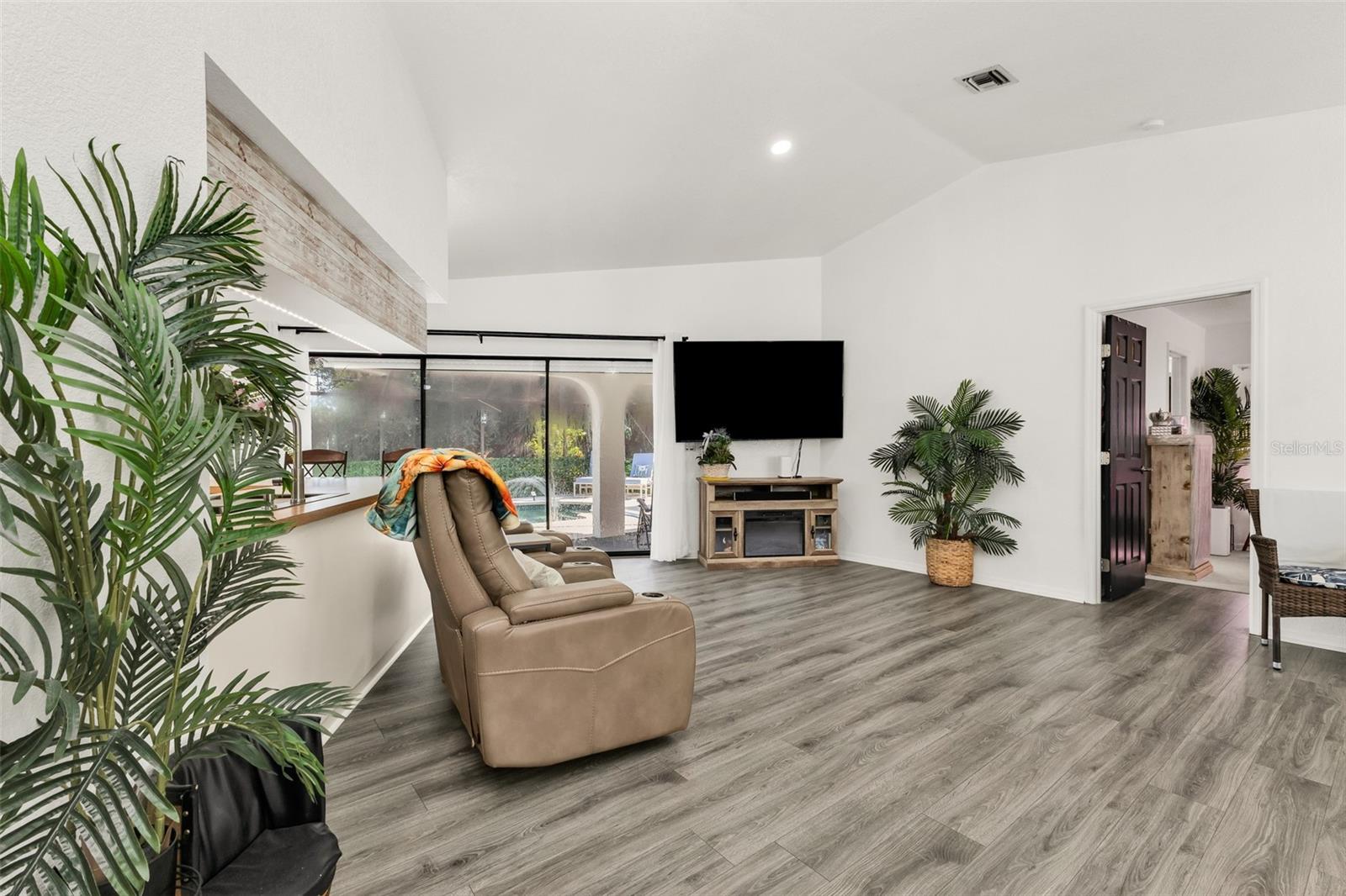 18306 KOALA AVE