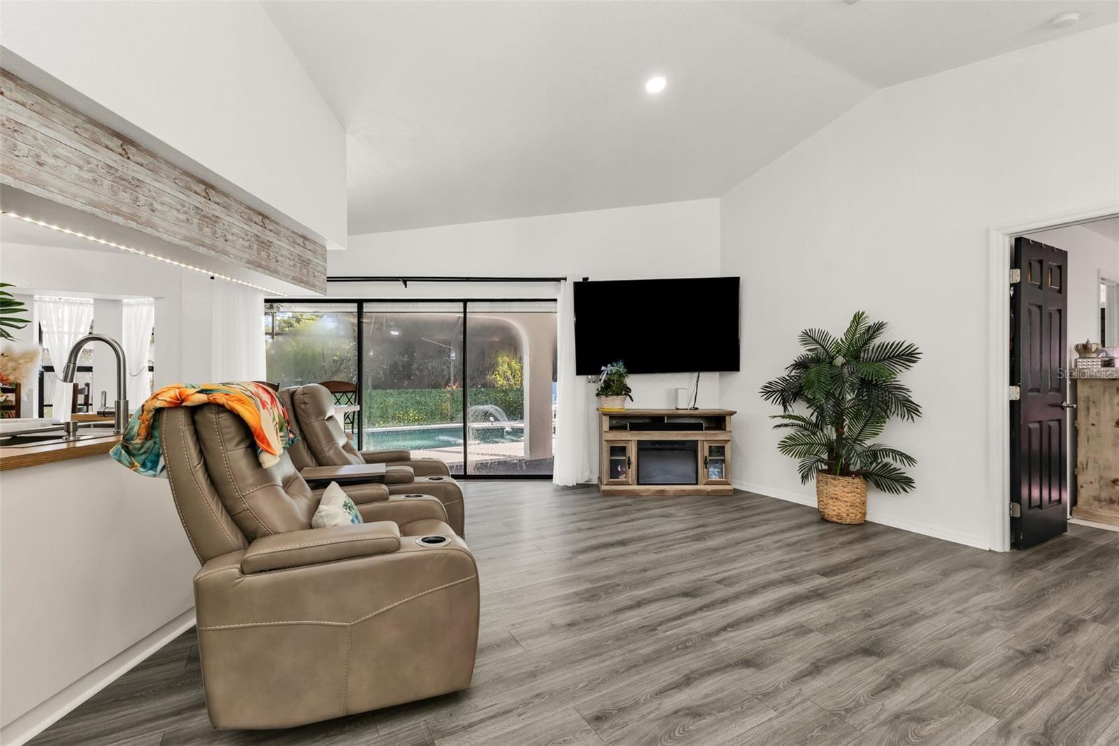 18306 KOALA AVE