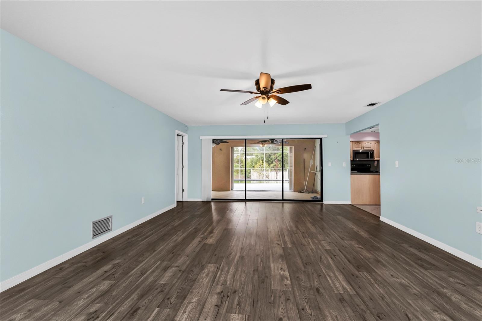 2399 RIO DE JANEIRO AVE