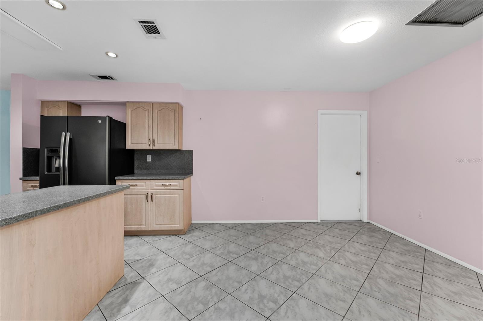2399 RIO DE JANEIRO AVE