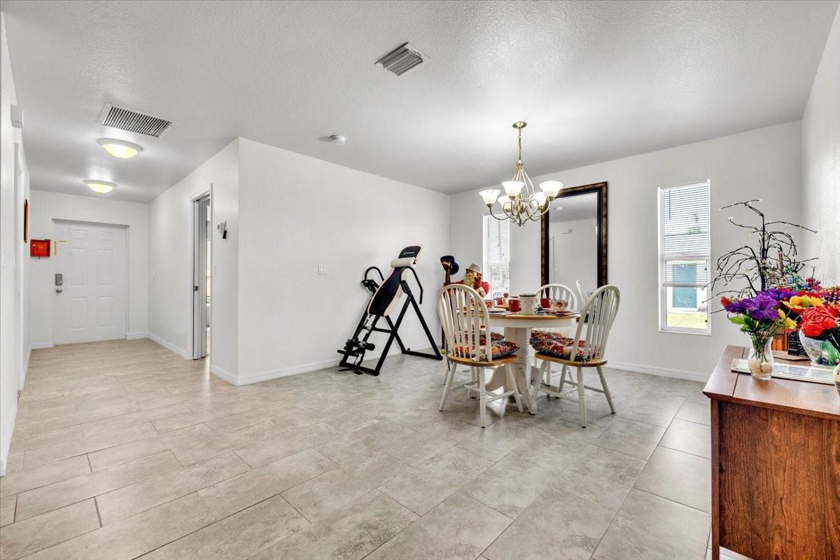 405/407 NE 24TH AVE
