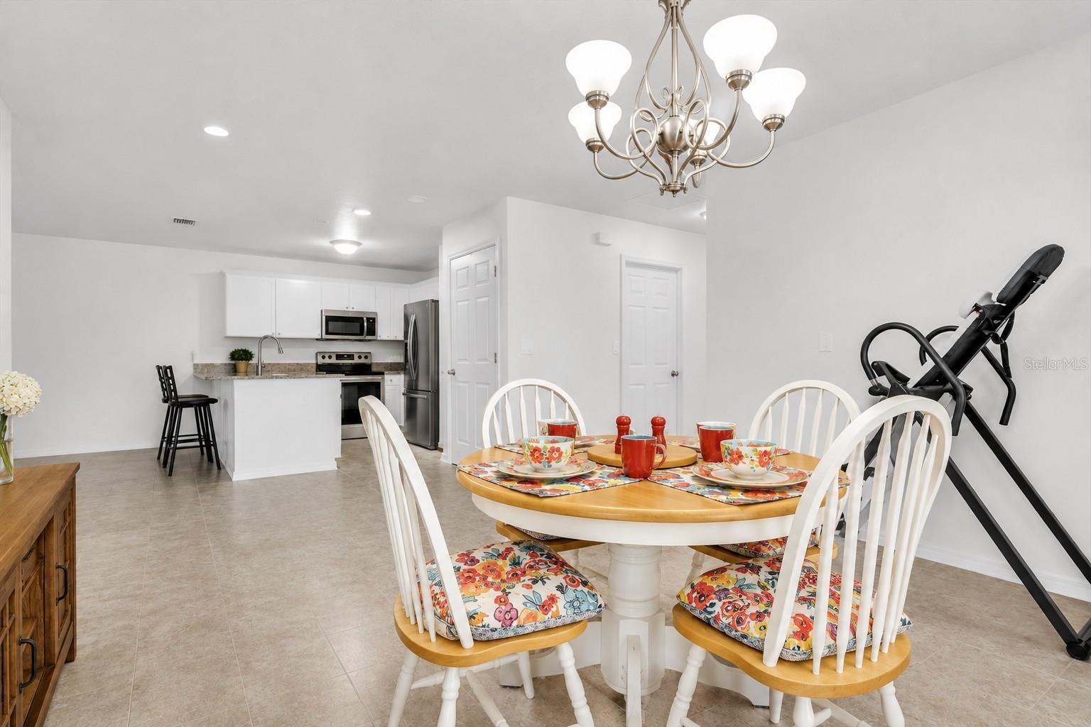 405/407 NE 24TH AVE