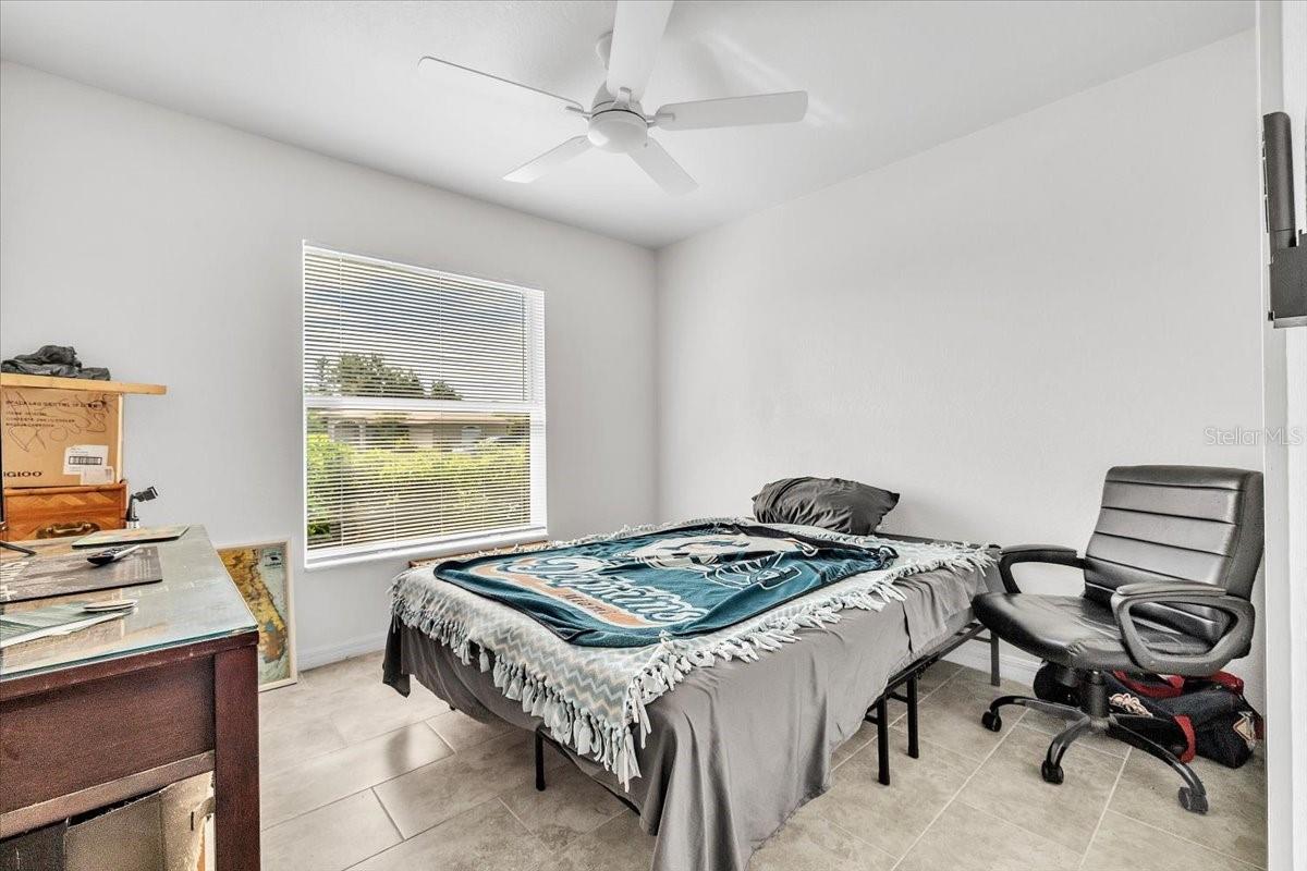 405/407 NE 24TH AVE