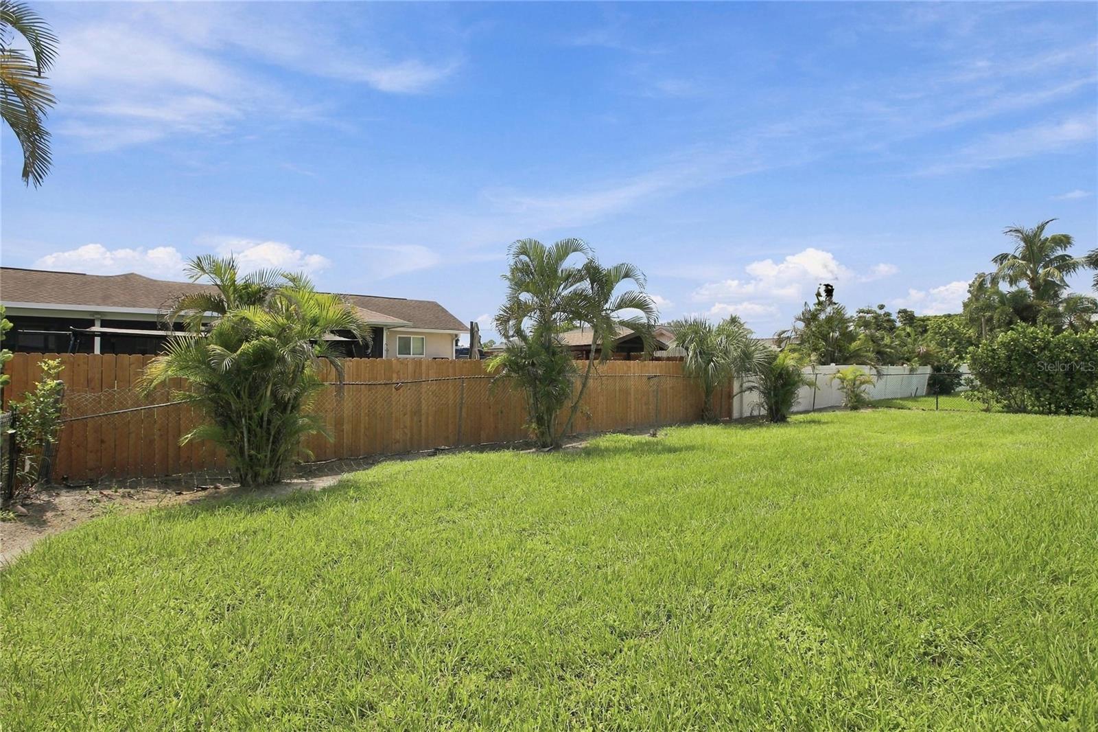 7402 SEA ISLAND RD