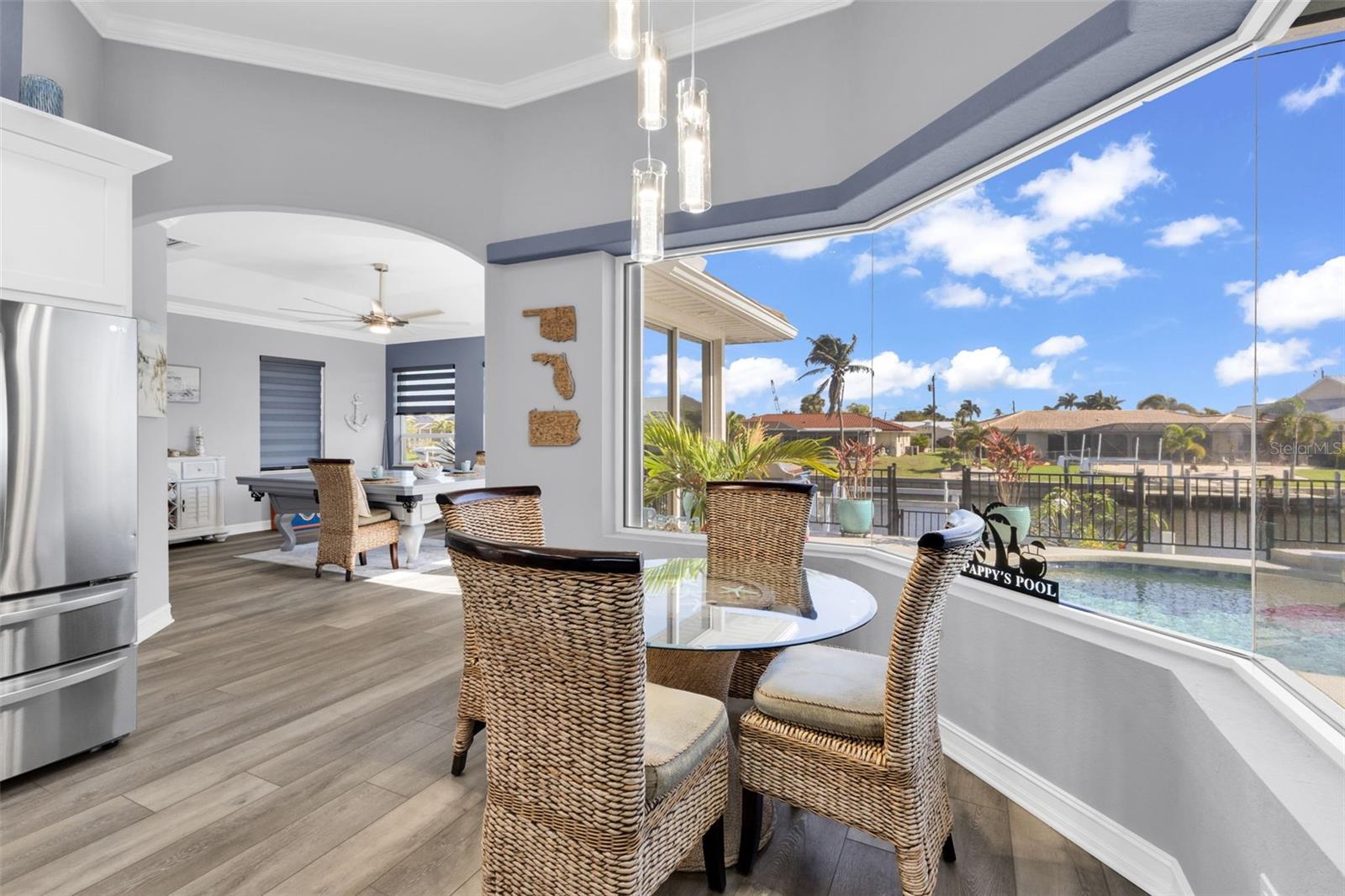 360 CAPRI ISLES CT