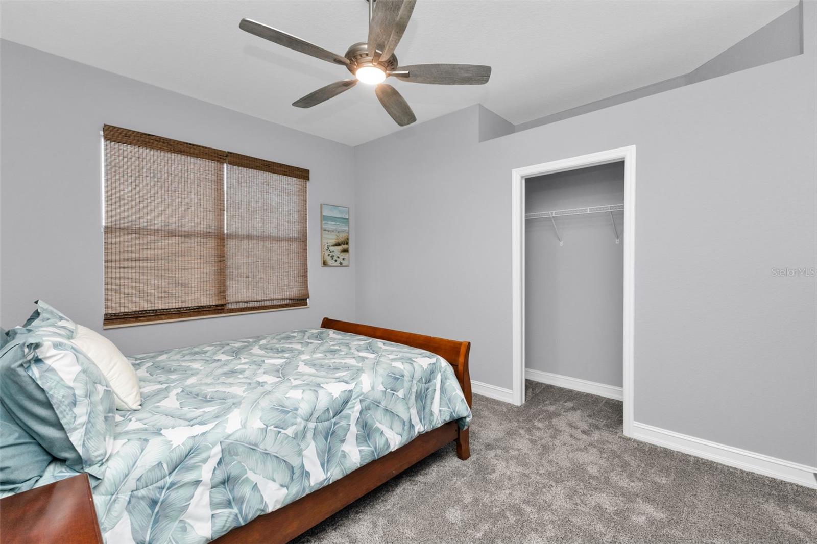 360 CAPRI ISLES CT