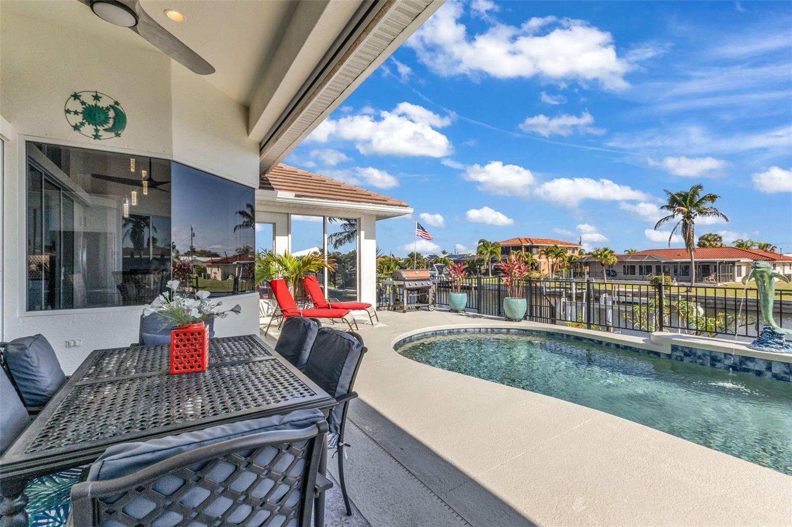360 CAPRI ISLES CT