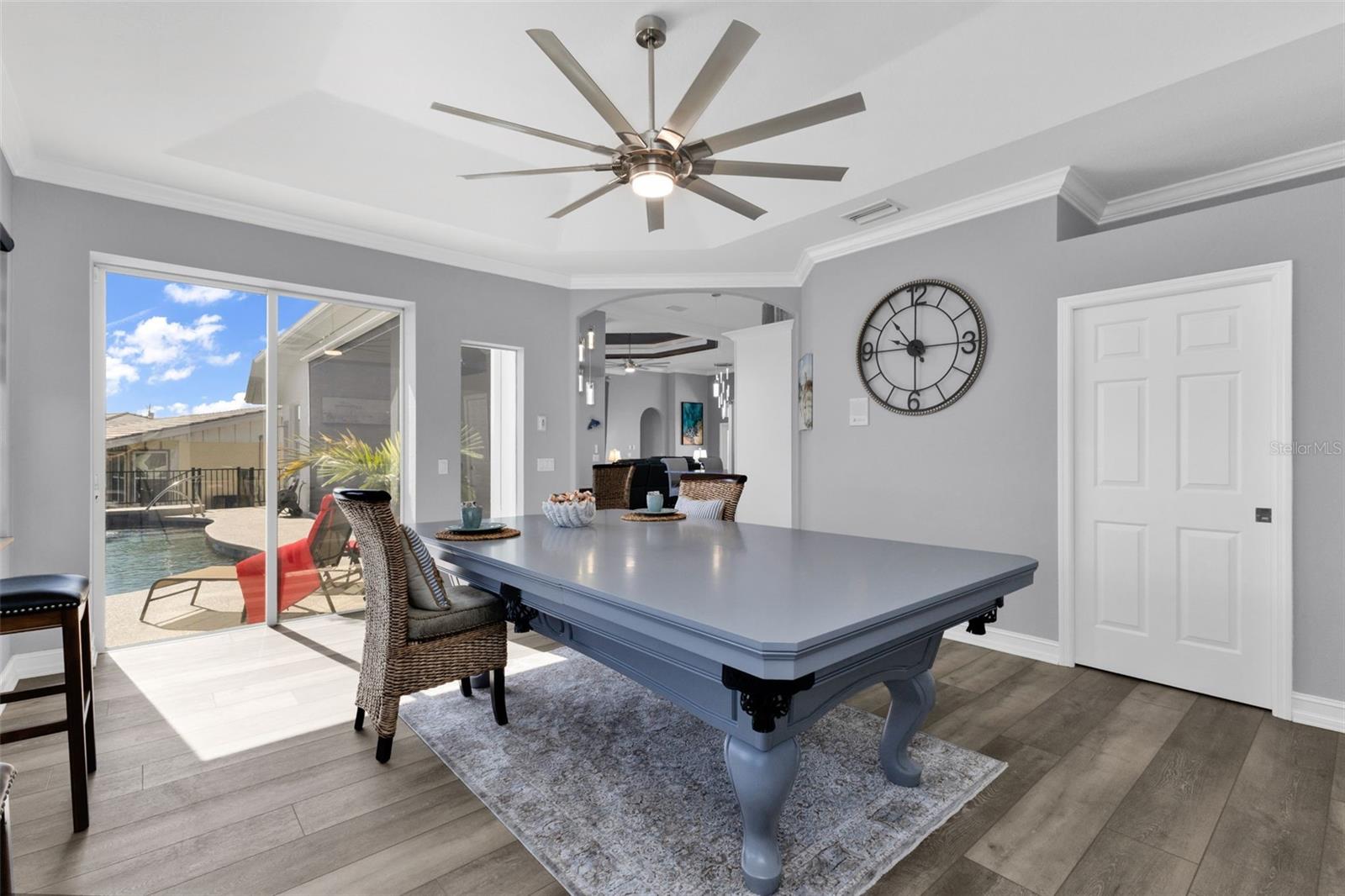 360 CAPRI ISLES CT