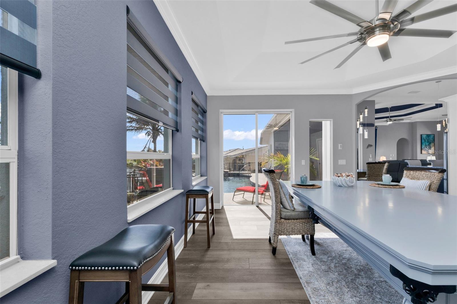360 CAPRI ISLES CT