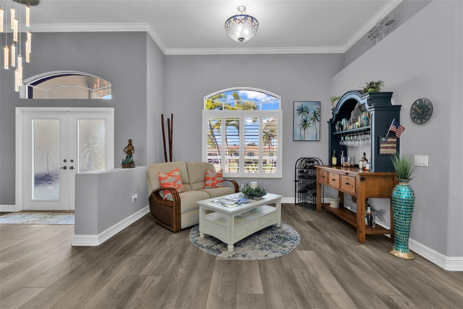 360 CAPRI ISLES CT