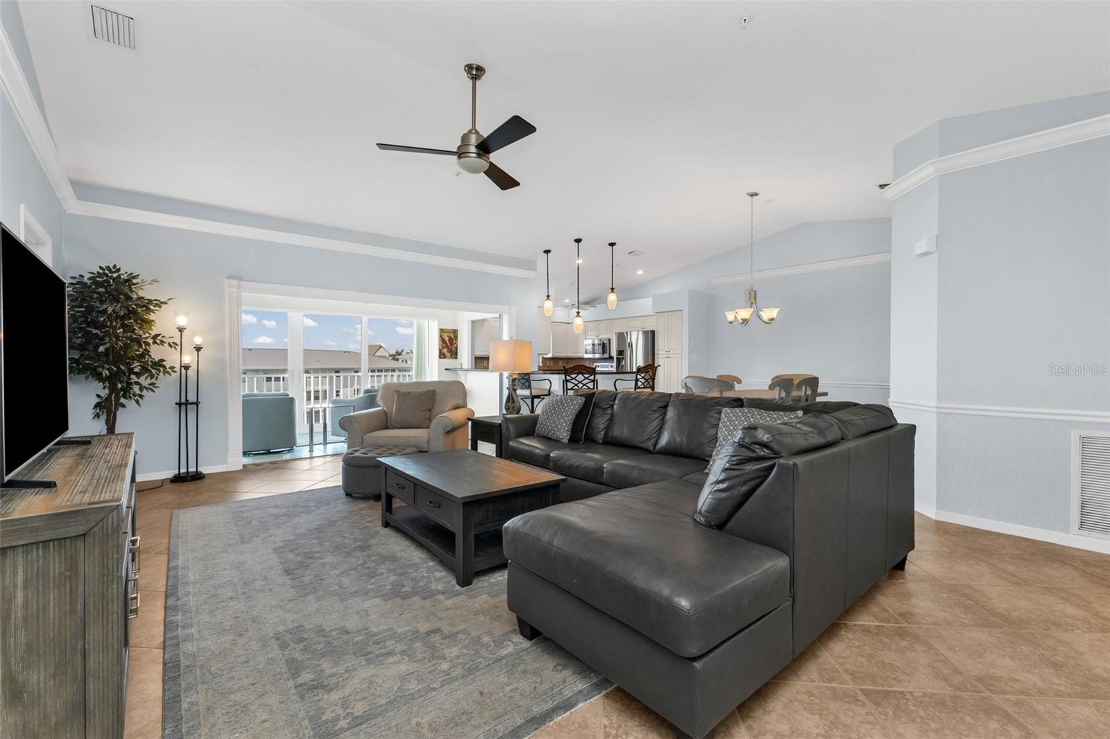 1250 W MARION AVE #141
