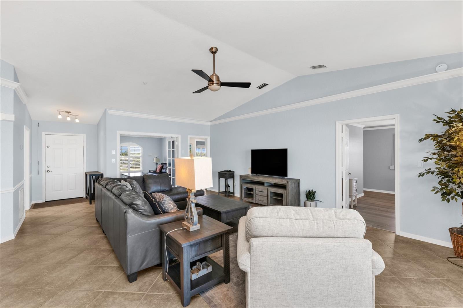 1250 W MARION AVE #141