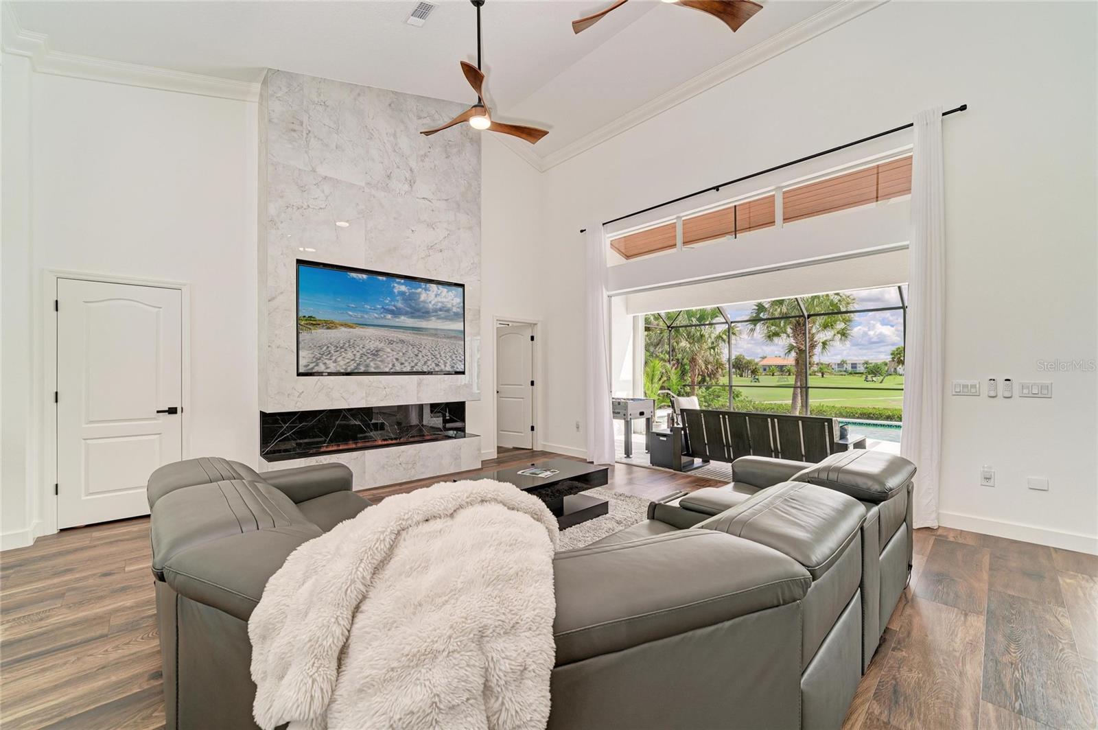 2045 PADRE ISLAND DR