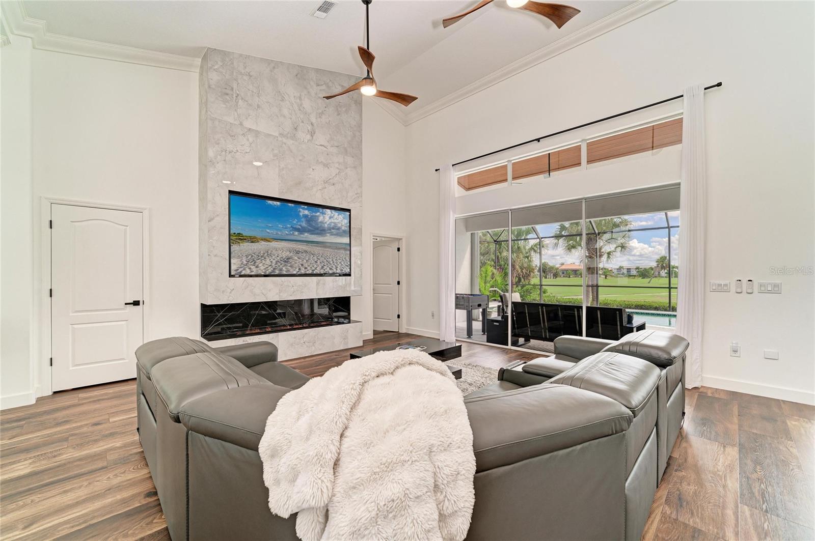 2045 PADRE ISLAND DR
