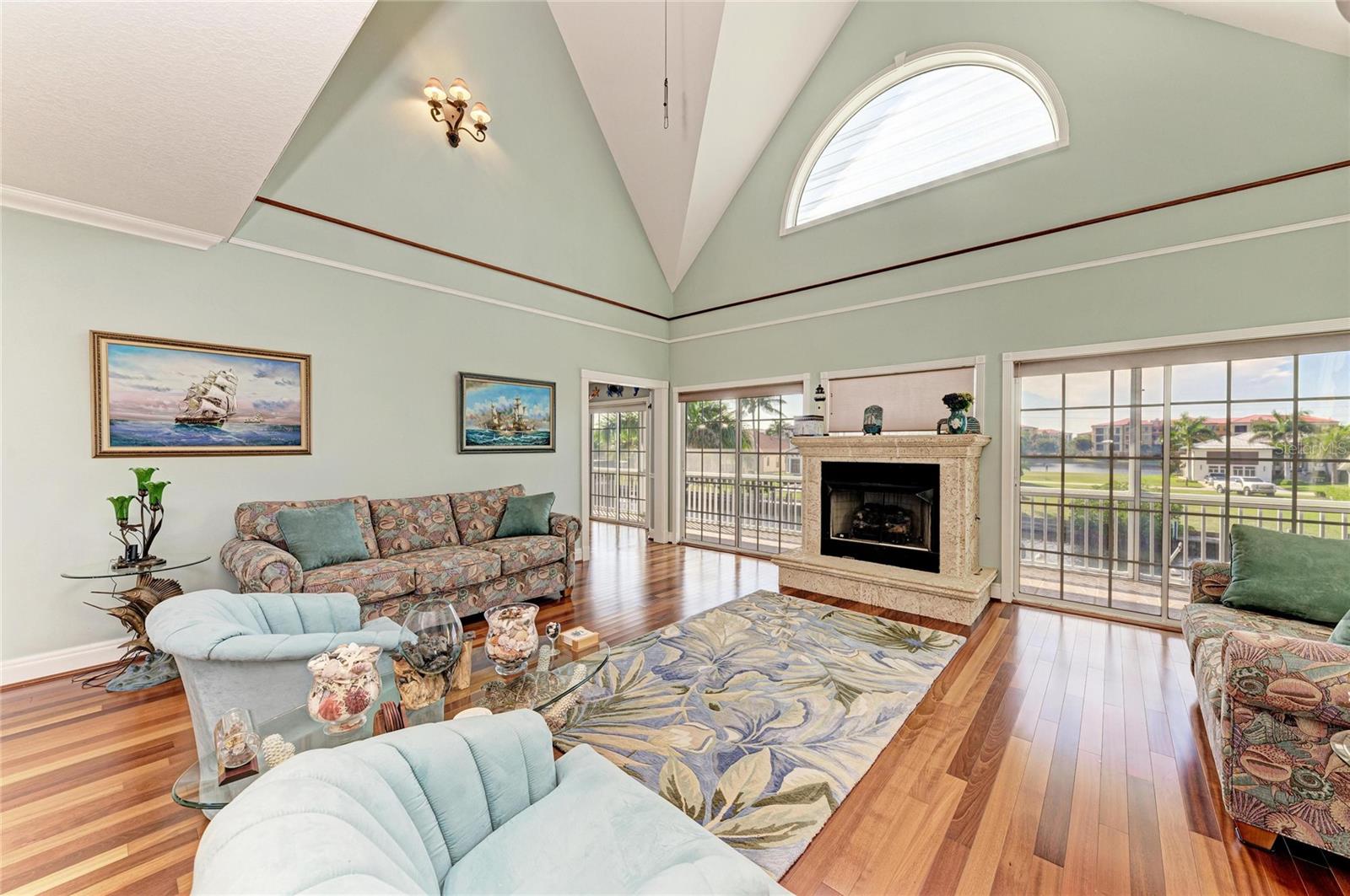 2839 CORAL WAY