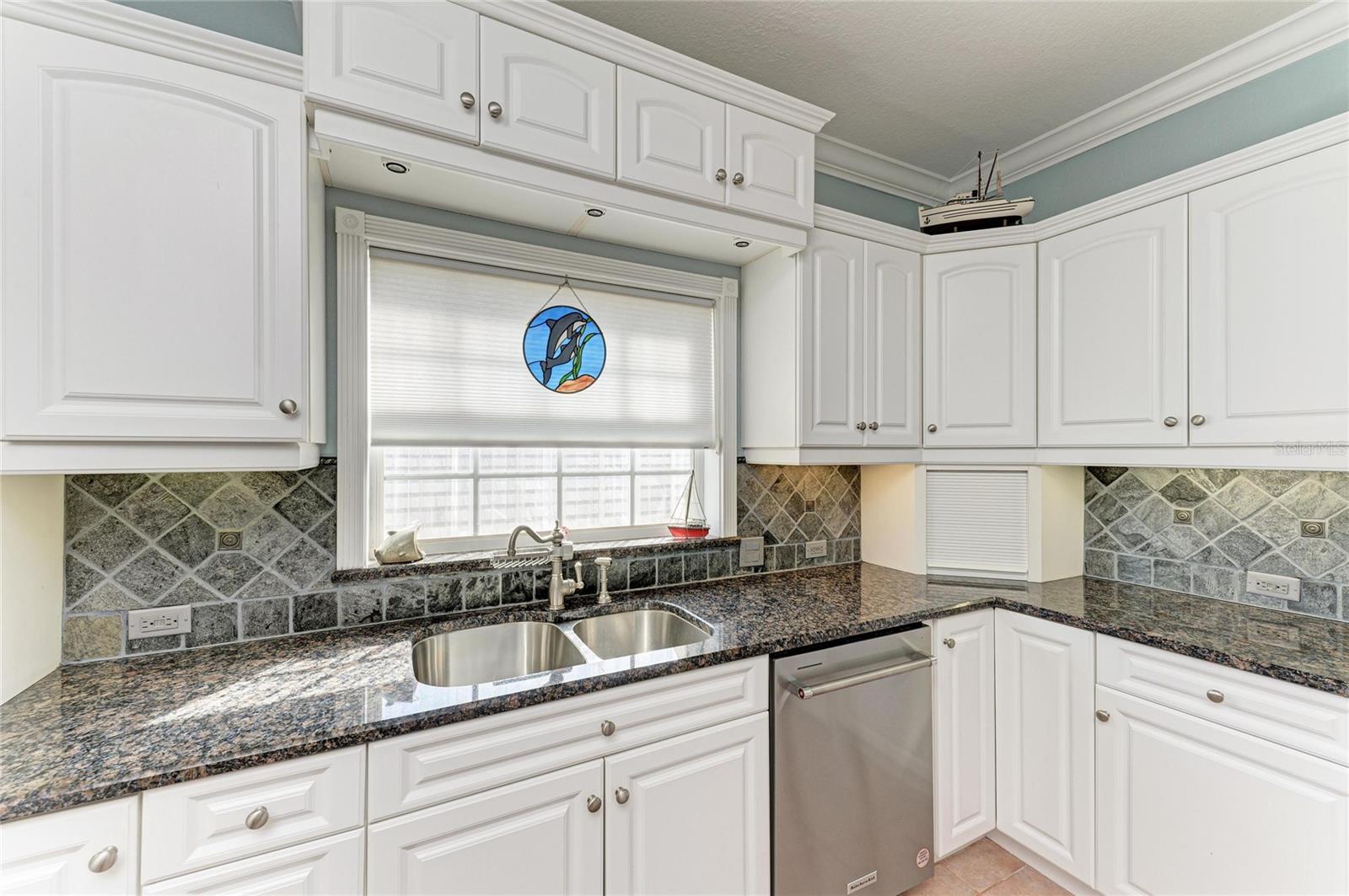 2839 CORAL WAY