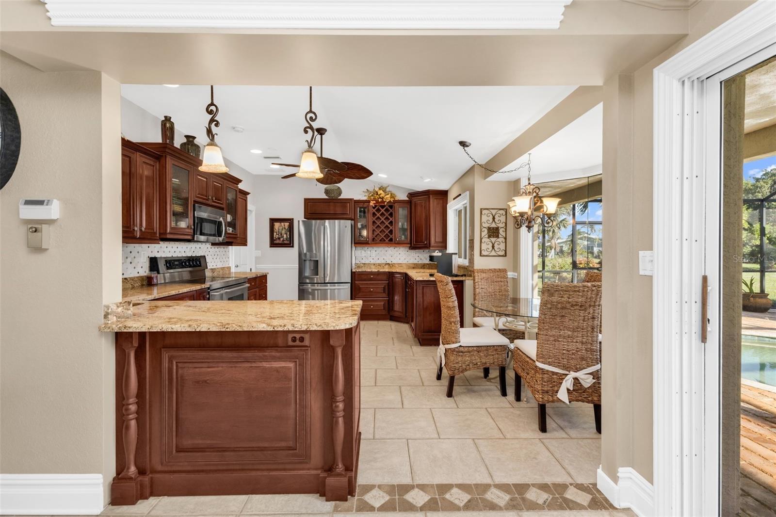 84 OCEAN DR