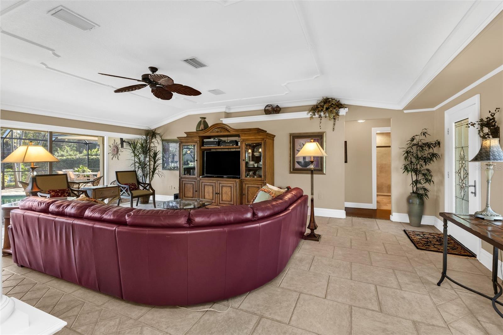 84 OCEAN DR