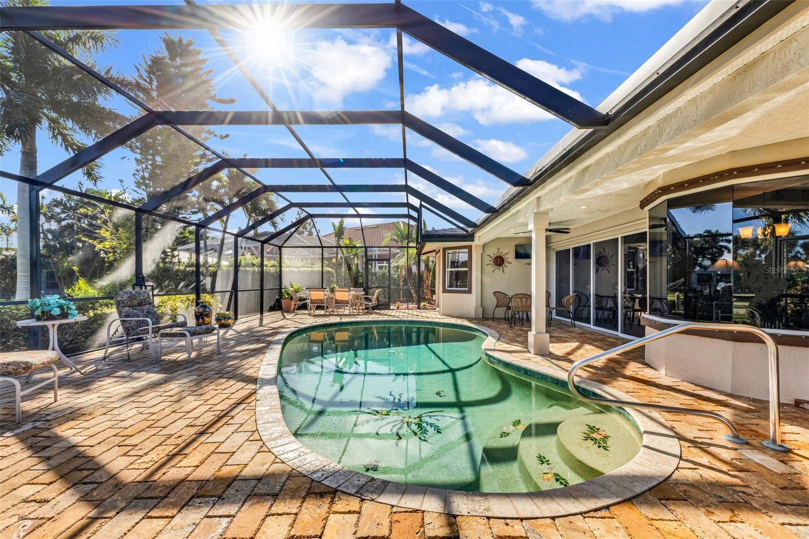 84 OCEAN DR