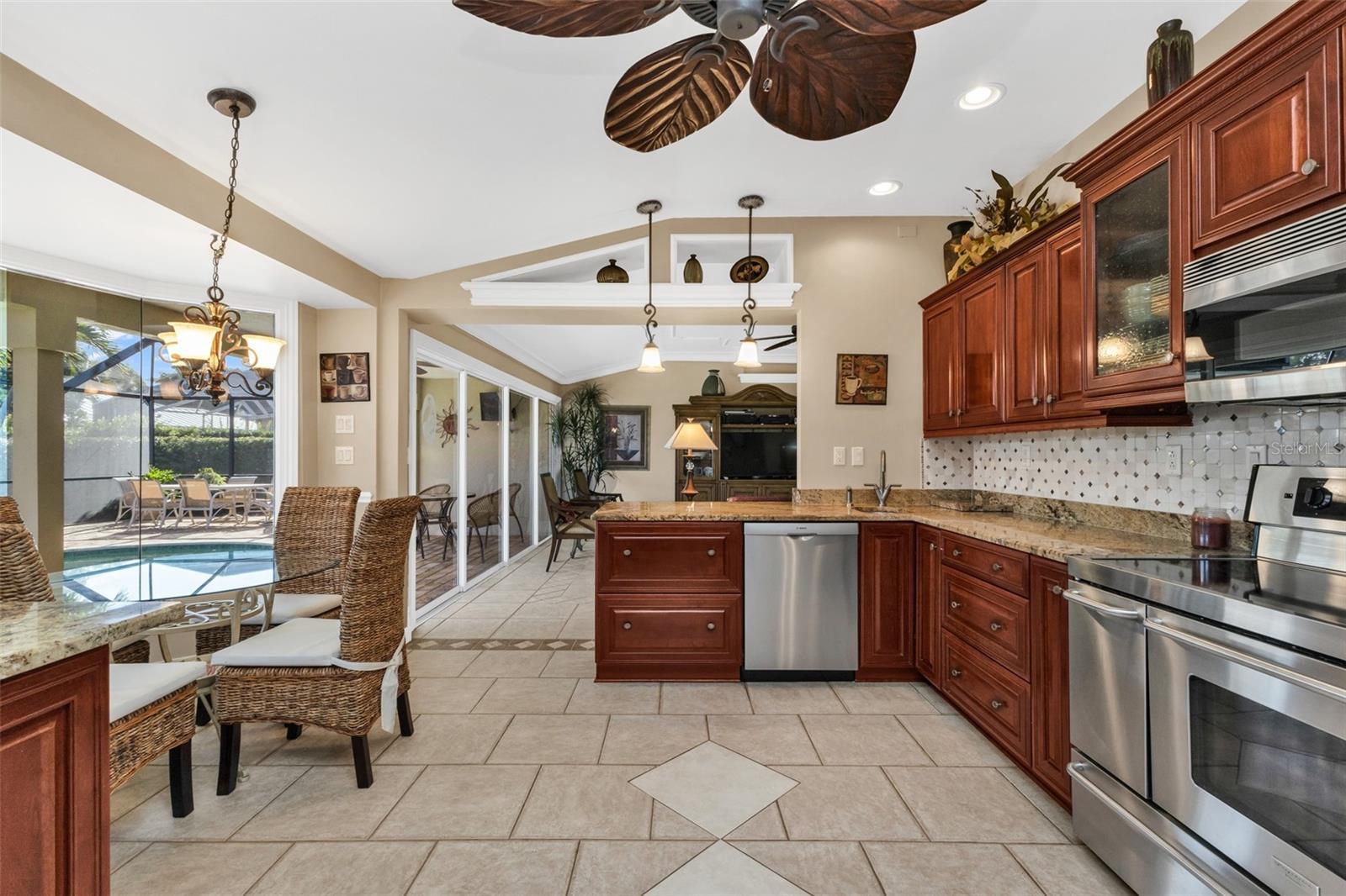 84 OCEAN DR
