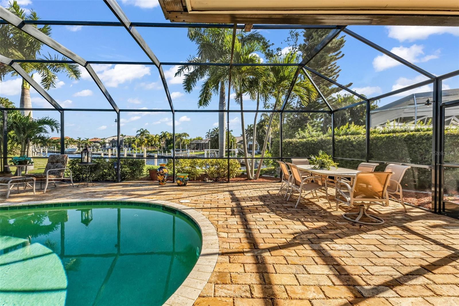 84 OCEAN DR