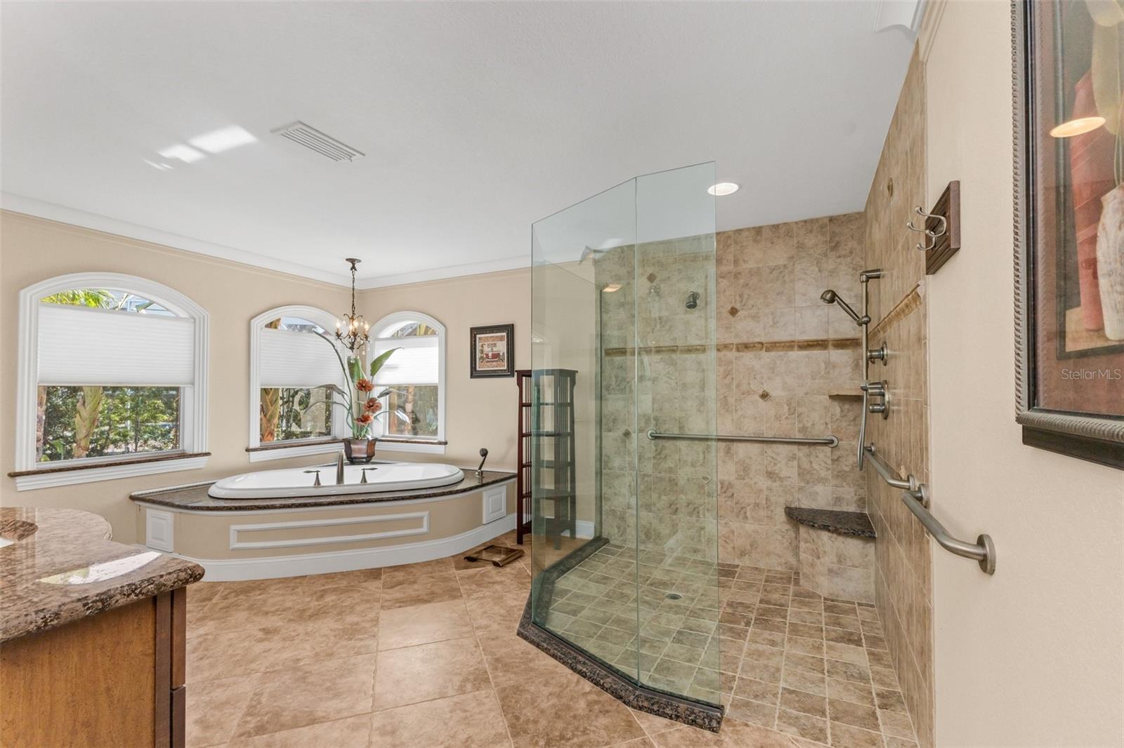 84 OCEAN DR