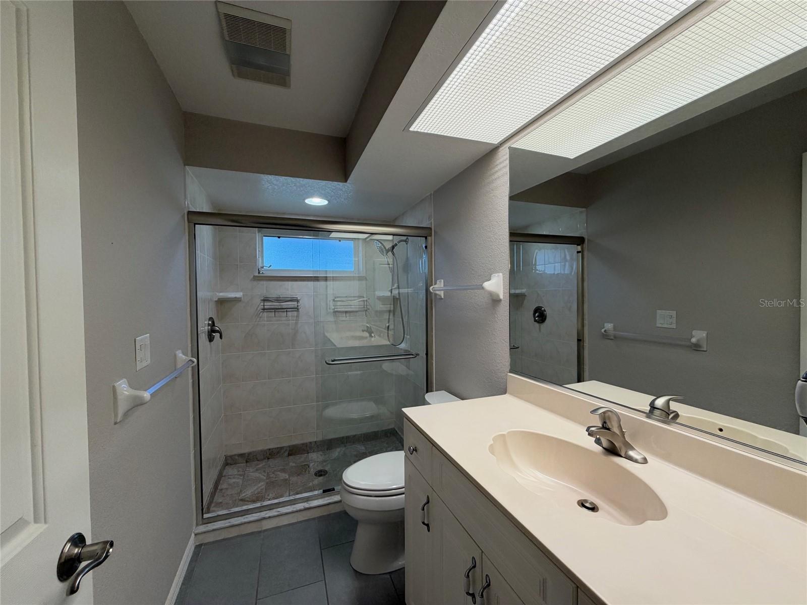 211 ANTOFAGASTA ST