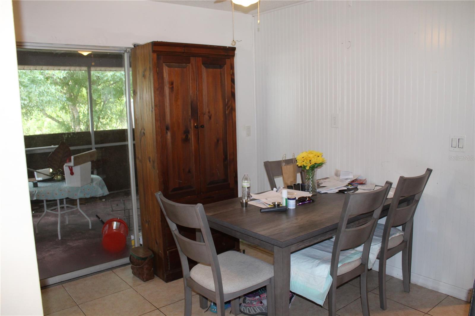 20270 PEACHLAND BLVD