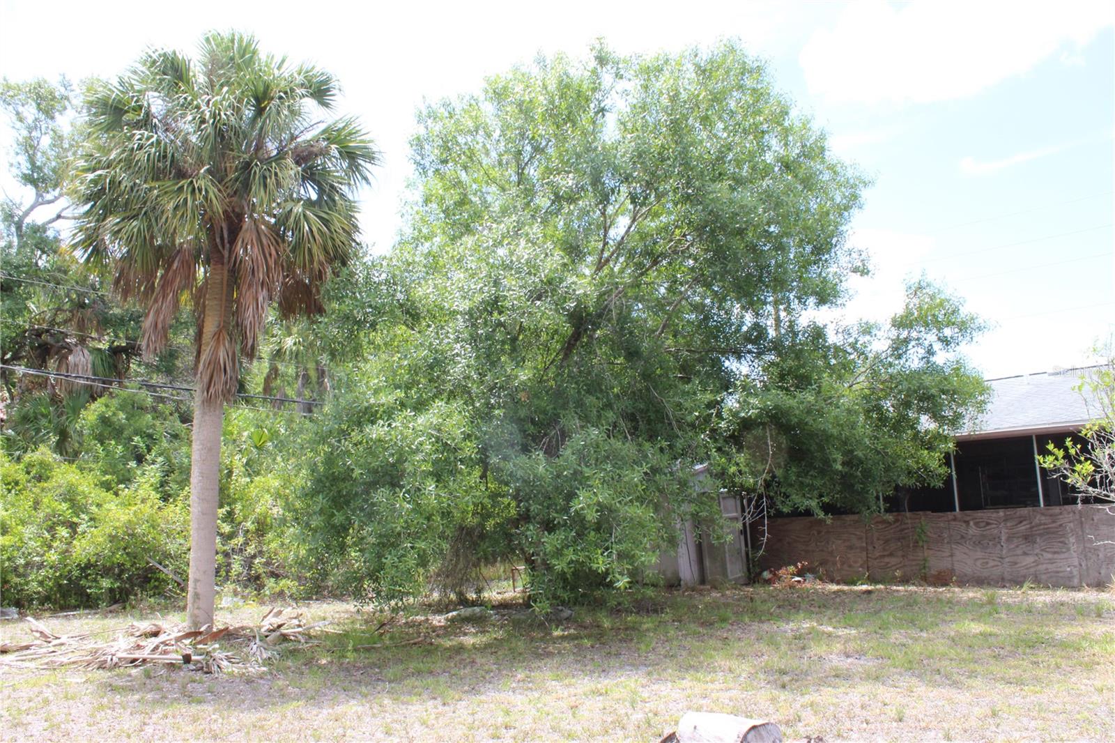 20270 PEACHLAND BLVD