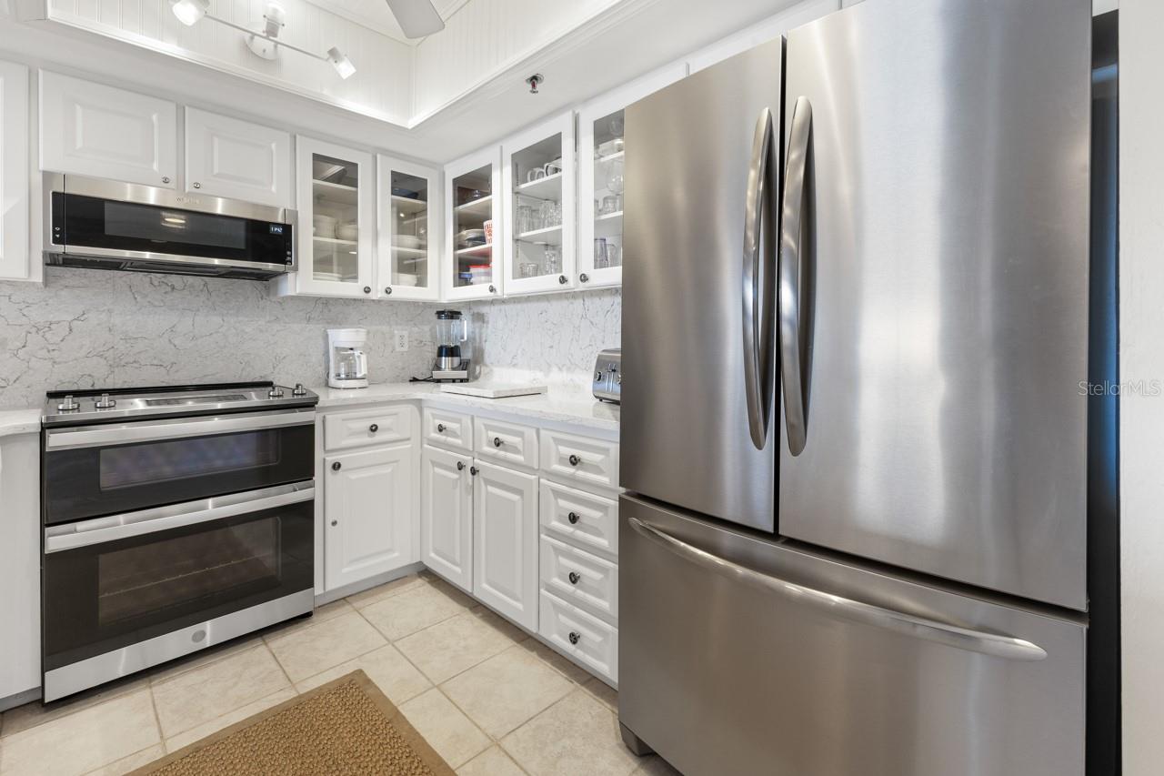 7478 PALM ISLAND DR #2611