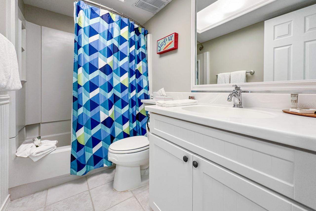 7478 PALM ISLAND DR #2611