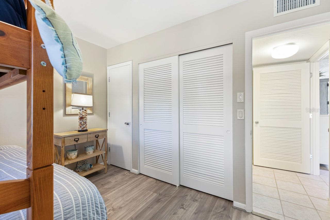 7478 PALM ISLAND DR #2611