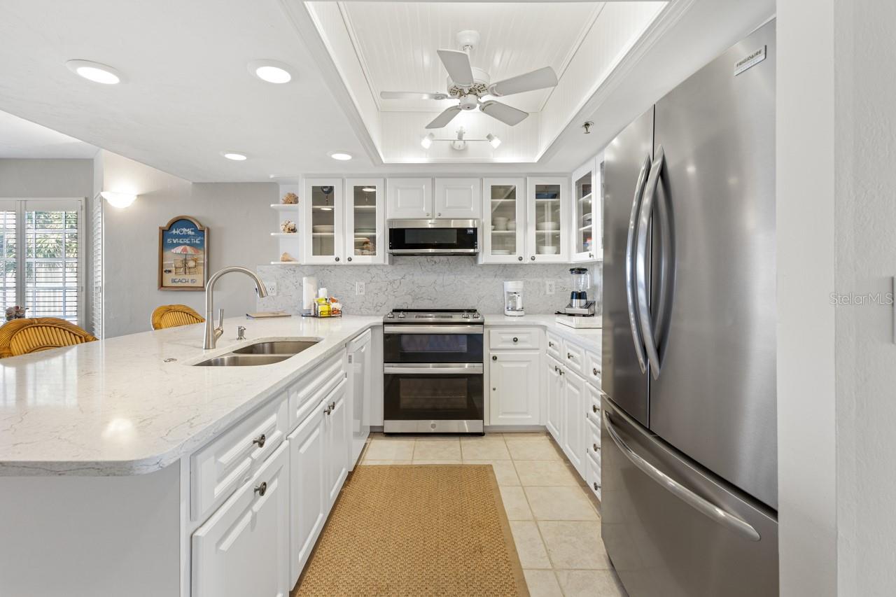 7478 PALM ISLAND DR #2611