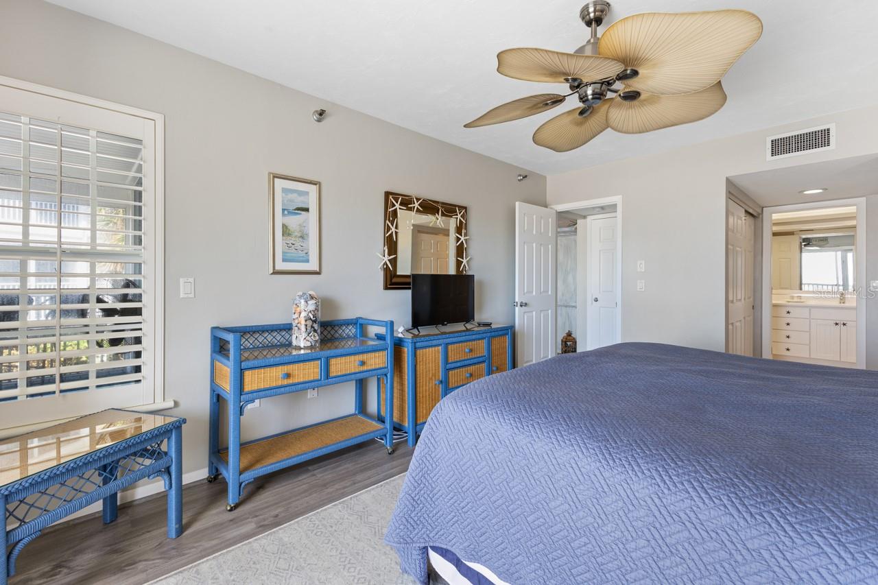 7478 PALM ISLAND DR #2611