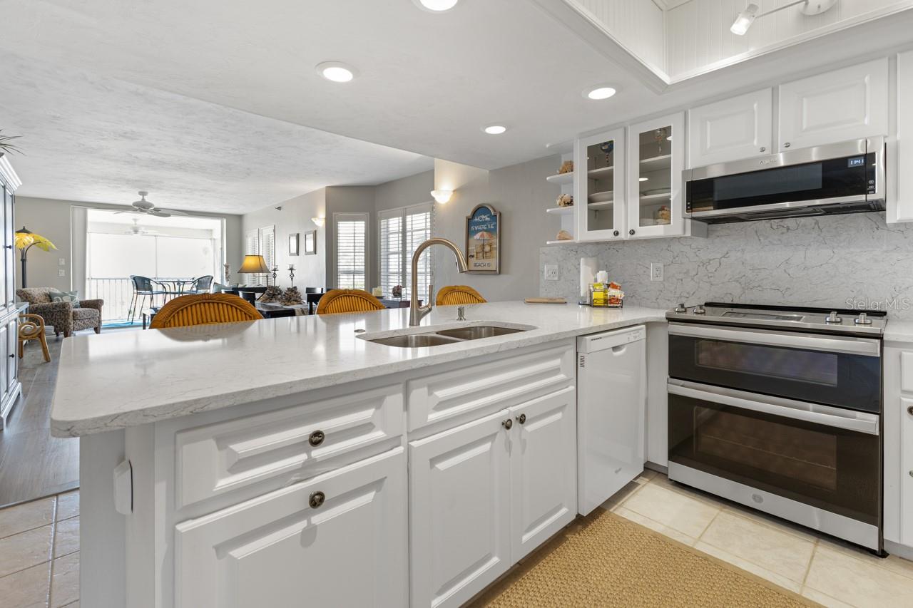 7478 PALM ISLAND DR #2611