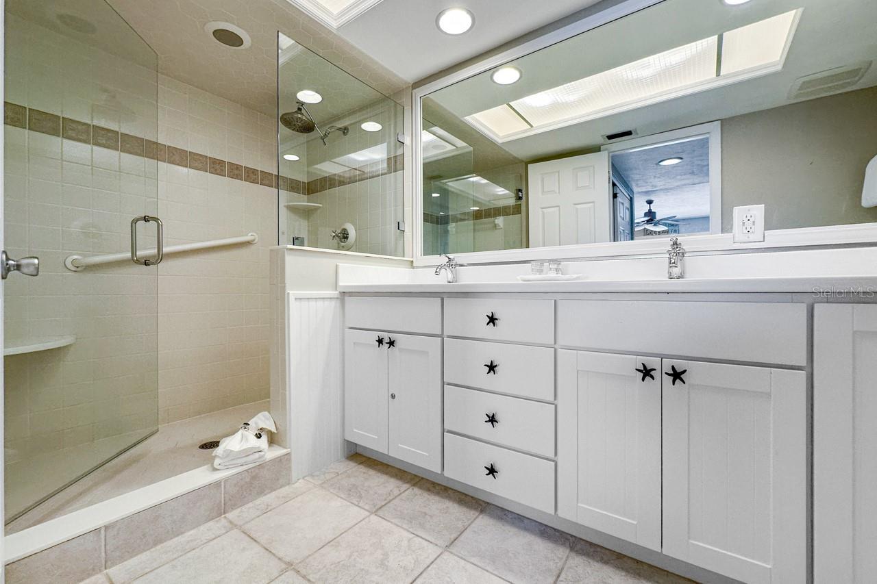 7478 PALM ISLAND DR #2611