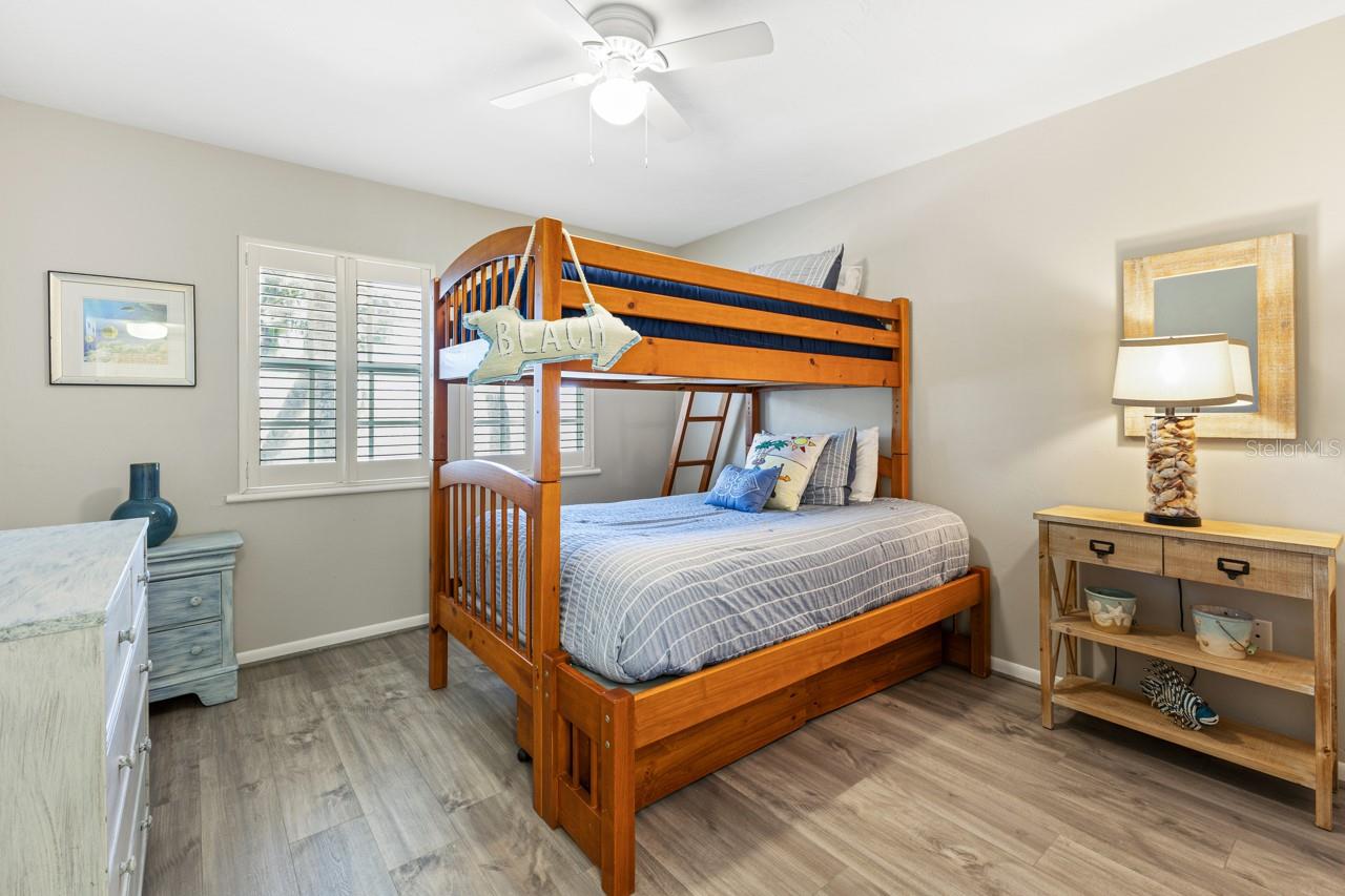 7478 PALM ISLAND DR #2611