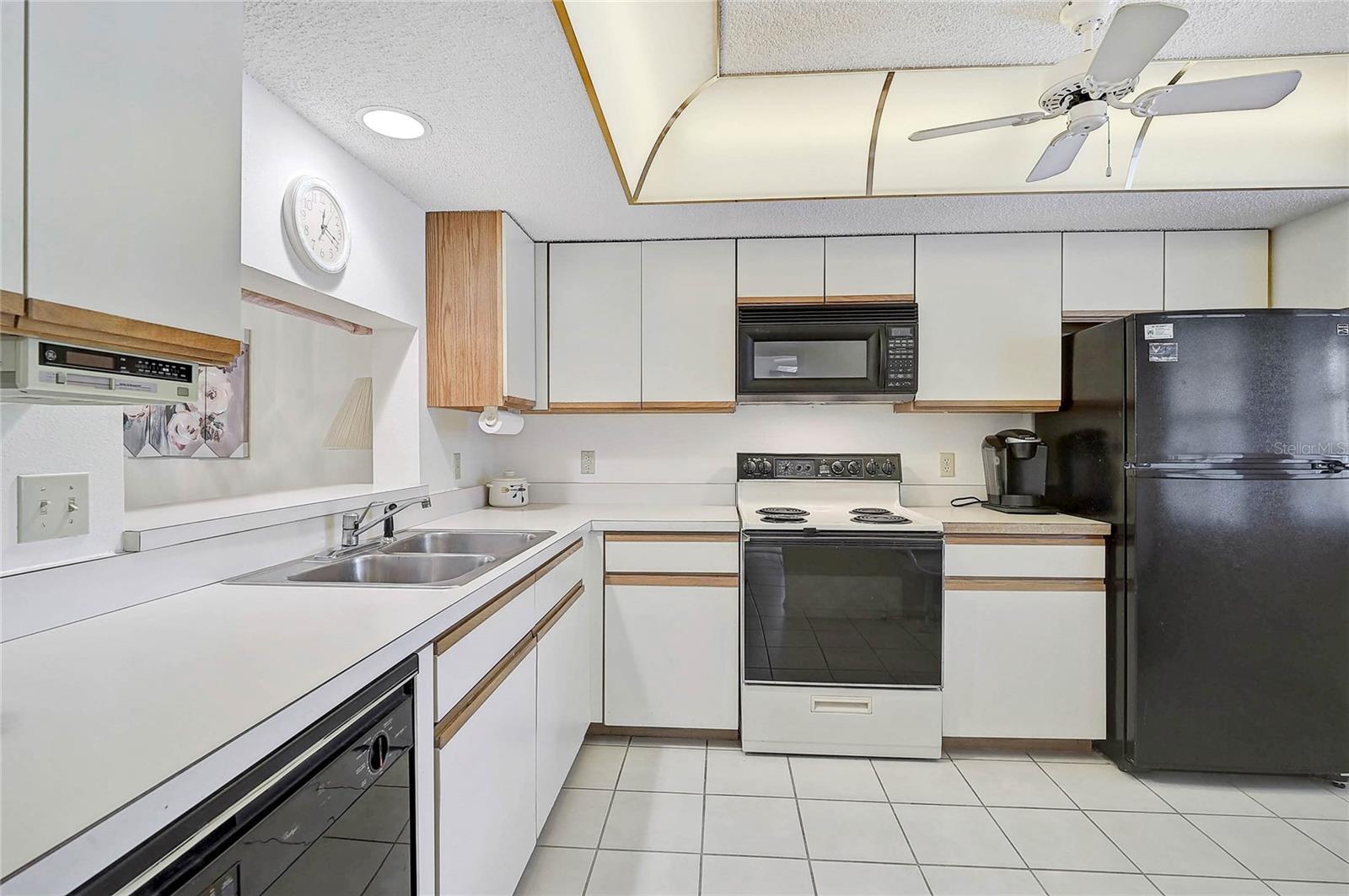 503 PINE HOLLOW CIR #503