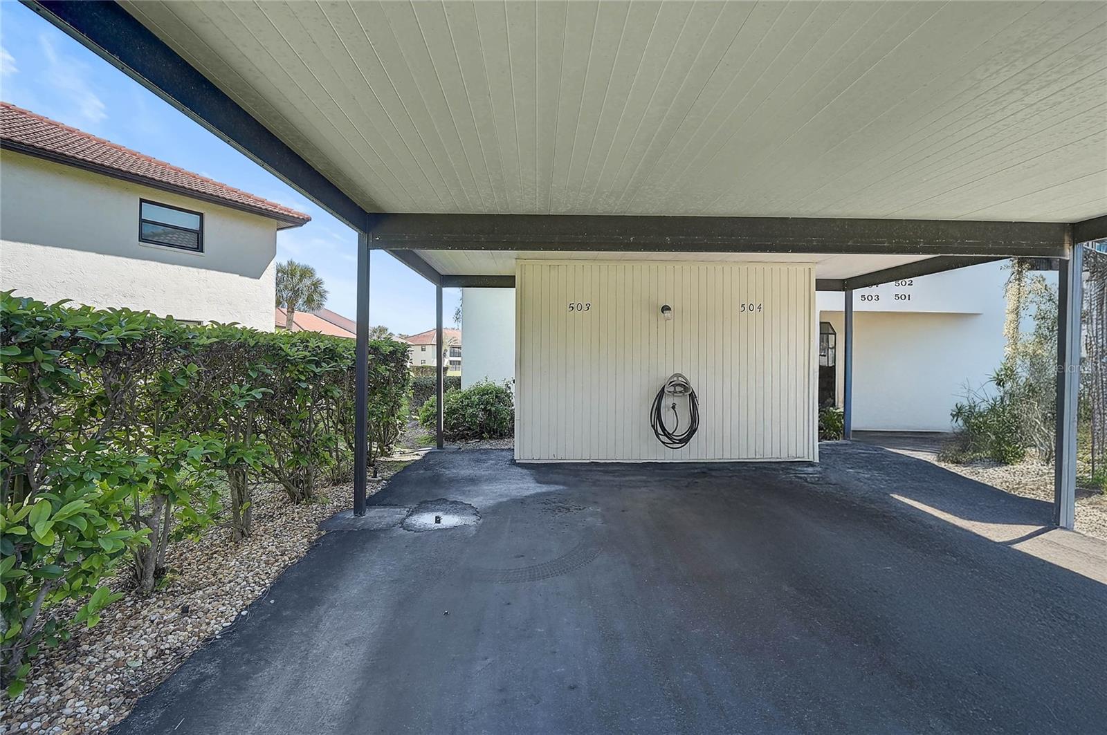 503 PINE HOLLOW CIR #503